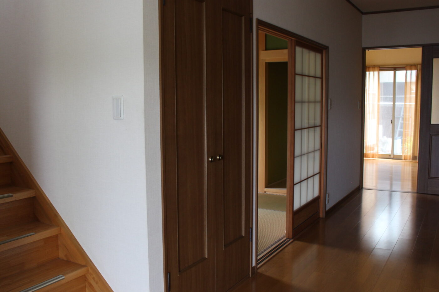 橋本市 東家５丁目（橋本駅） 2階建 ３ＬＤＫ